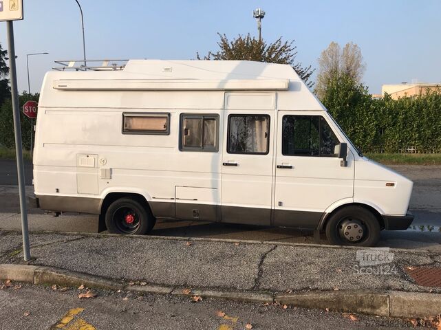 Camper Alfaromeo Ar8T