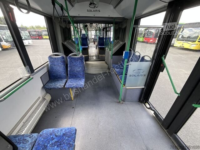 Autobuz articulat Solaris Urbino 18