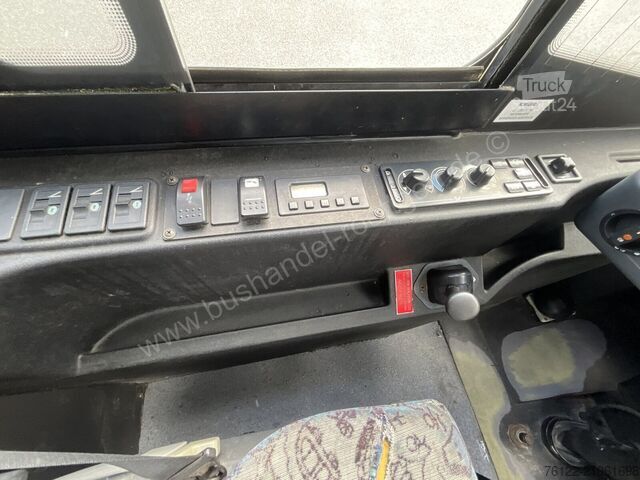 Autobuz articulat Solaris Urbino 18