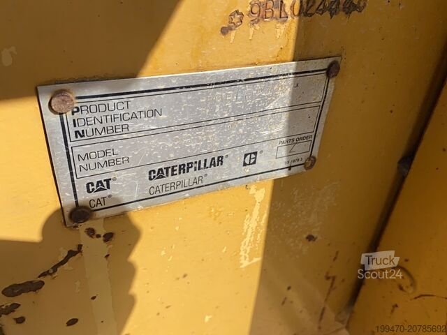 Nakladalec goseničar Caterpillar 963b