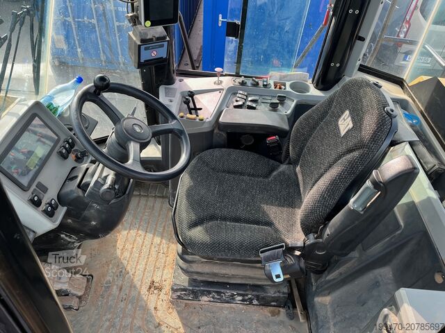 Nakladalnik Caterpillar 950GC (without Pfreundt scale)