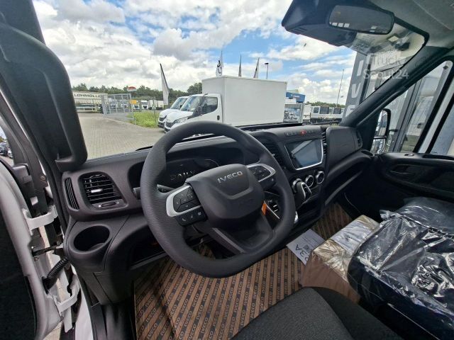 Samochód dostawczy z plandeką IVECO Daily 35S16H3.0A8Y Pritsche 4,1 m / Klima /