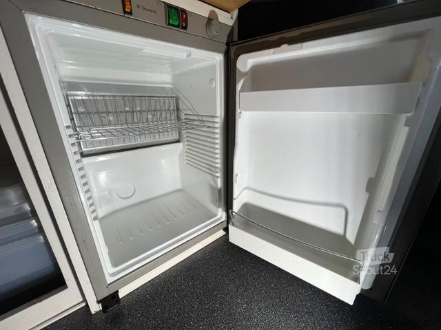 Karavāna/kempers VOLKSWAGEN T4 Multivan 2.4 Diesel Wohnmobil GetriebeSchaden