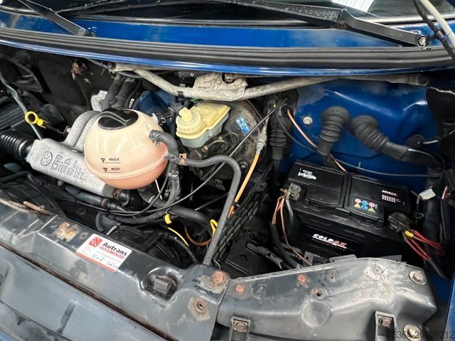 Karavāna/kempers VOLKSWAGEN T4 Multivan 2.4 Diesel Wohnmobil GetriebeSchaden