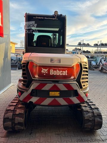 Mini bager BOBCAT E 60 - R 2 Series