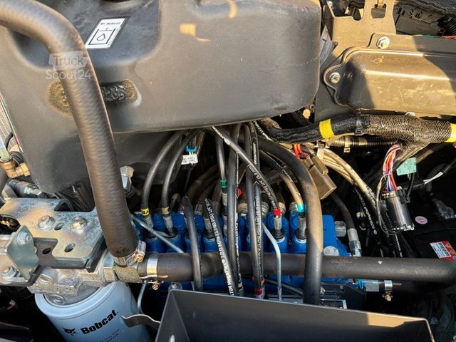 Mini bager BOBCAT E 60 - R 2 Series