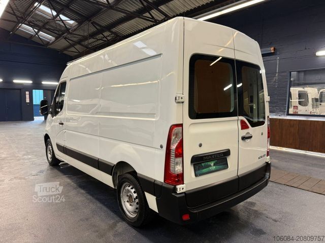 Slēgtais furgons RENAULT Master Kasten L2-H2 Klima 60TKM 2.Hand Garantie
