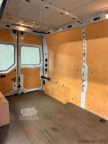 Slēgtais furgons RENAULT Master Kasten L2-H2 Klima 60TKM 2.Hand Garantie