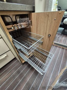 Halvintegreret autocamper Knaus Sky TI 700 MEG * TraumMobil*IC Line*4000kg