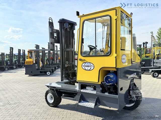 Vierwegvorkheftruck Combilift C5000XL GAS TRIPLEX 6000 EXTENDABLE FORK