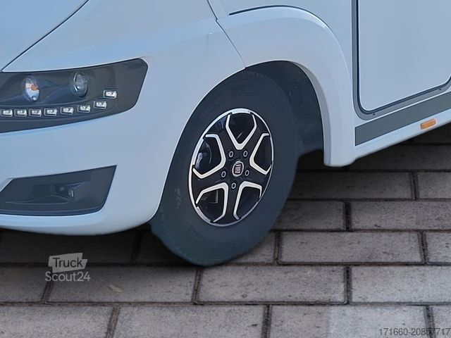 Camper integrado BÜRSTNER Lyseo I 727 G 30% unter UVP!