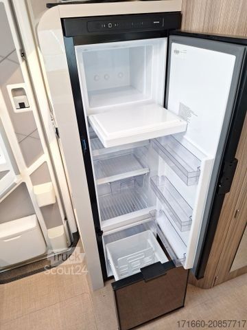 Camper integrado BÜRSTNER Lyseo I 727 G 30% unter UVP!