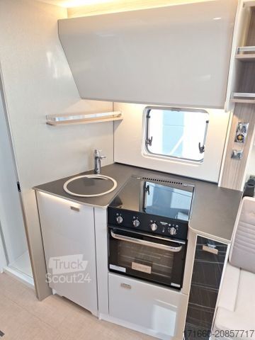Camper integrado BÜRSTNER Lyseo I 727 G 30% unter UVP!