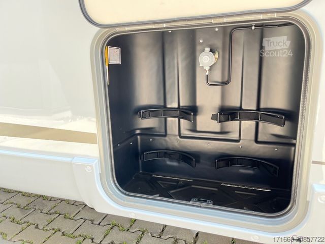 Polintegriran avtodom BÜRSTNER Lyseo TD 644 G Automatik