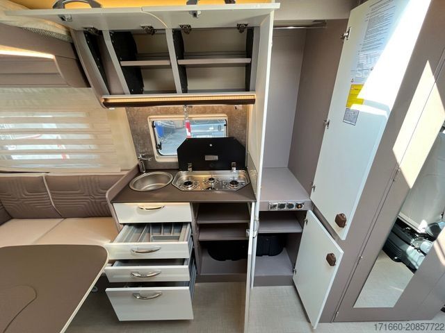 Polintegriran avtodom BÜRSTNER Lyseo TD 644 G Automatik