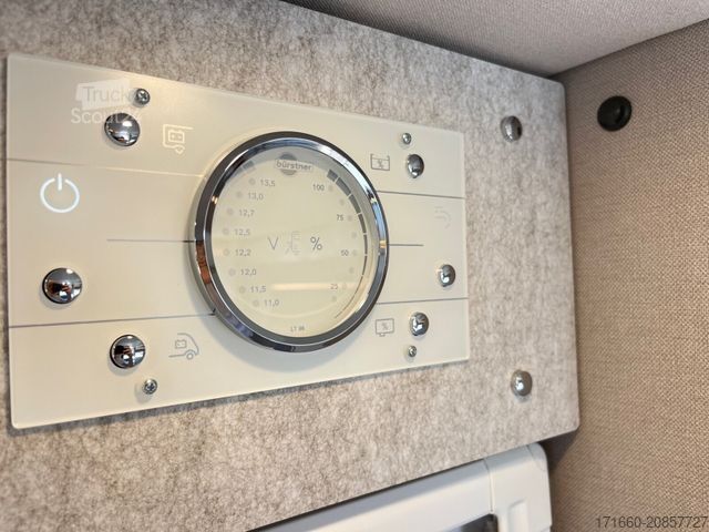 Polintegriran avtodom BÜRSTNER Lyseo Gallery TD 649 G 180 PS - Automatik