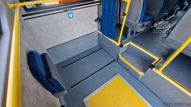 Mestni avtobus MERCEDES-BENZ Heckniederflur Sprinter 517 / 4 er Bestuhlung