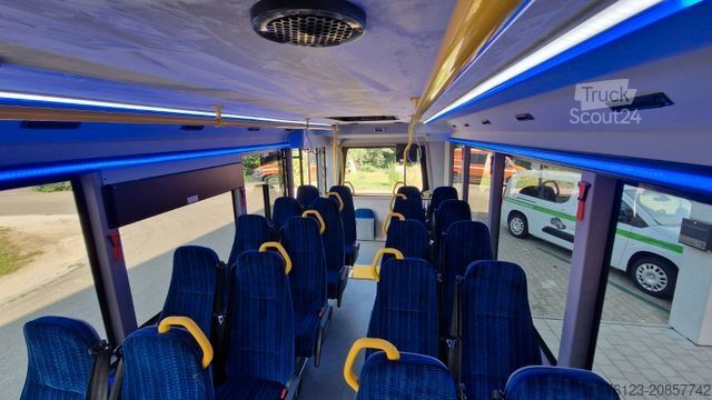 Mestni avtobus MERCEDES-BENZ Heckniederflur Sprinter 517 / 4 er Bestuhlung