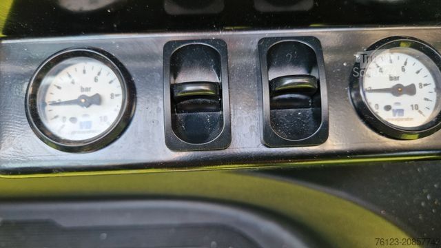 Mestni avtobus MERCEDES-BENZ Heckniederflur Sprinter 517 / 4 er Bestuhlung