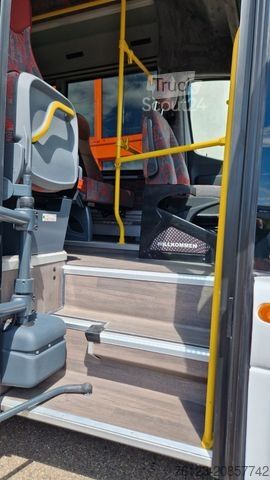Mestni avtobus MERCEDES-BENZ Heckniederflur Sprinter 517 / 4 er Bestuhlung