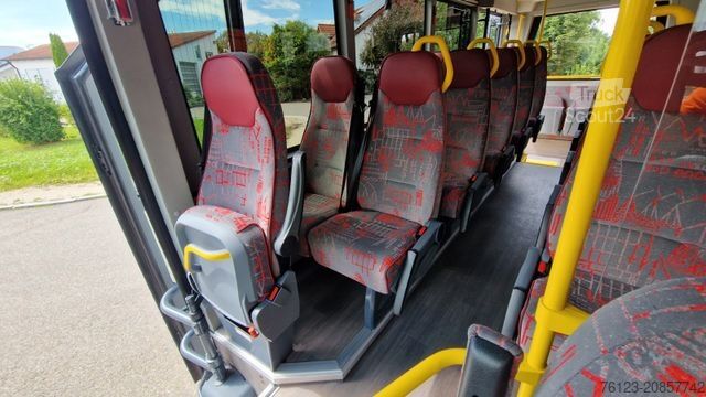 Mestni avtobus MERCEDES-BENZ Heckniederflur Sprinter 517 / 4 er Bestuhlung