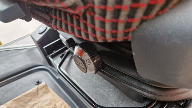 Minibus MERCEDES-BENZ 517 Lord Comfort XXL Lagerfahrzeug 23 SS