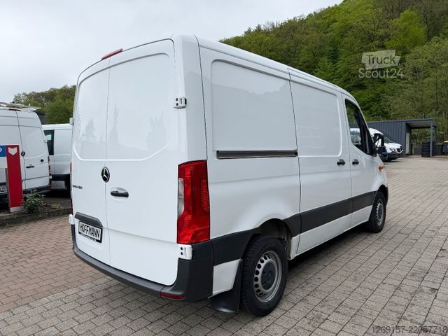 Панелен ван MERCEDES-BENZ Sprinter 311 CDI Kasten L1H1 3,2t Klima A/C Kurz