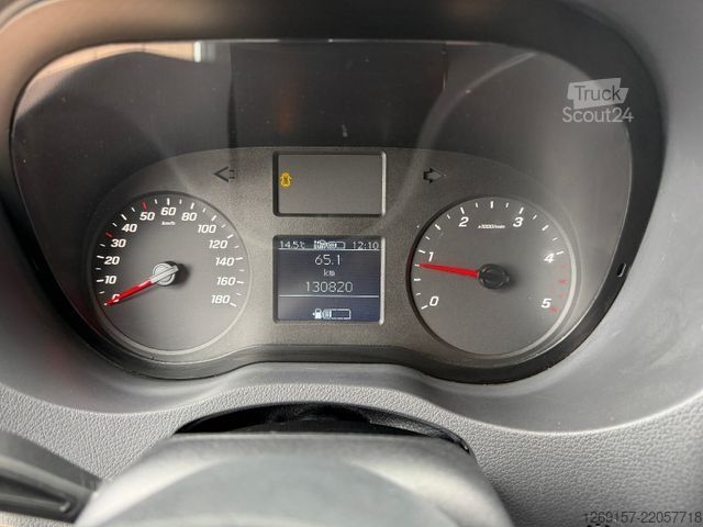 Панелен ван MERCEDES-BENZ Sprinter 311 CDI Kasten L1H1 3,2t Klima A/C Kurz