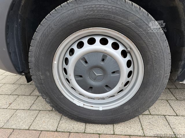 Панелен ван MERCEDES-BENZ Sprinter 311 CDI Kasten L1H1 3,2t Klima A/C Kurz