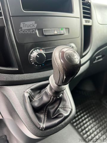 Varebil MERCEDES-BENZ Vito 114 LANG KLIMA TEMPOMAT SCHRÄNKE/REGALE AHK