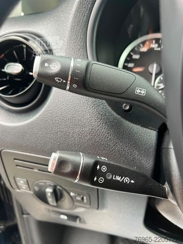 Varebil MERCEDES-BENZ Vito 114 LANG KLIMA TEMPOMAT SCHRÄNKE/REGALE AHK
