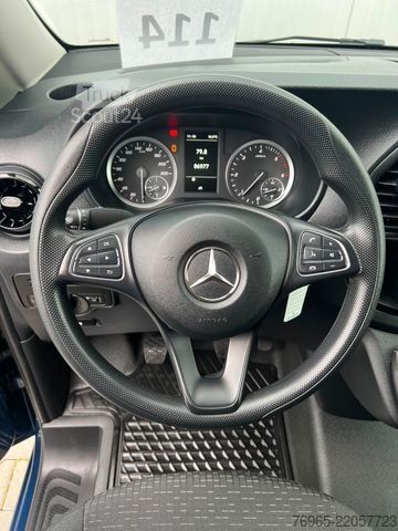 Varebil MERCEDES-BENZ Vito 114 LANG KLIMA TEMPOMAT SCHRÄNKE/REGALE AHK