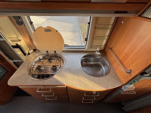 Integrirani avtodom HYMER/ERIBA B774 Solar*Markise*Einzelbetten*3 Achsen*1.HAND