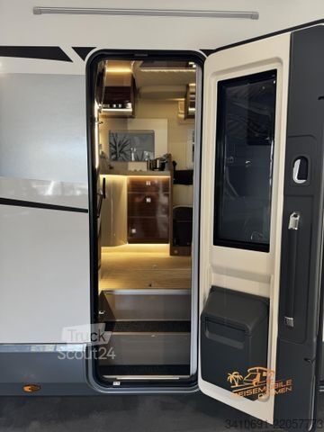 Caravana semiintegrada MOBILVETTA Krosser P86 NB  FAS Truma 6DE 4.4T Navi RFK WIFI