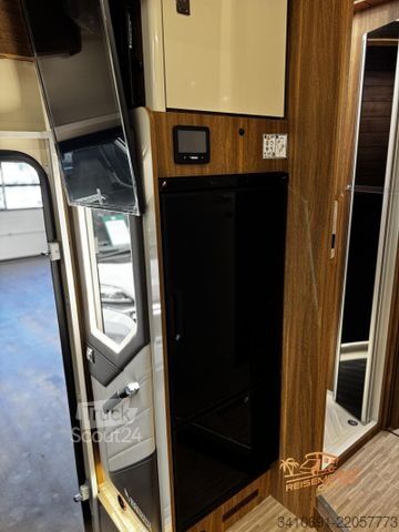 Caravana semiintegrada MOBILVETTA Krosser P86 NB  FAS Truma 6DE 4.4T Navi RFK WIFI