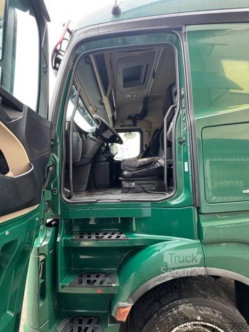 Standard SZM MERCEDES-BENZ Actros 1840/Retarder/2xTank/1xBett/Voll-Spolier