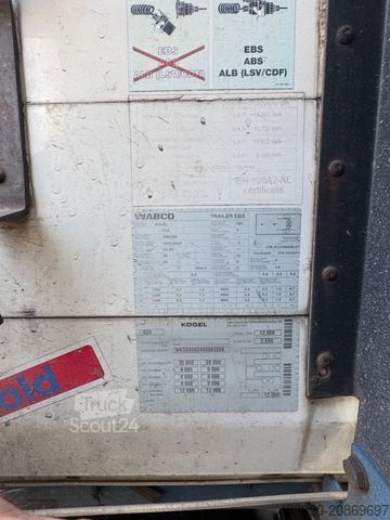 Semiremorcă deschisă cu prelată KÖGEL SN 24