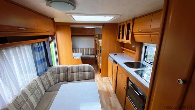 Caravan WILK S4 700 DM