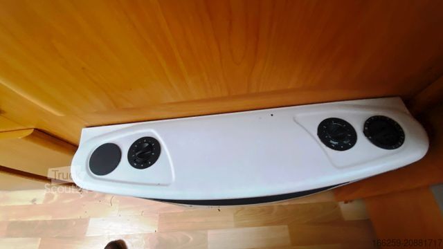 Caravan WILK S4 700 DM