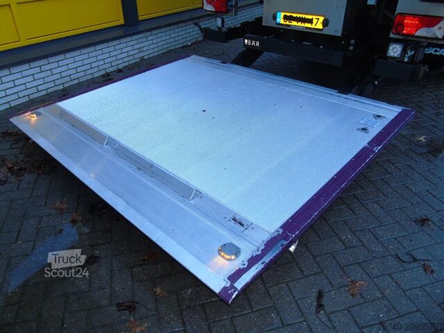 Transporte refrigerado/congelado Scania P230 LOW KLM + CARRIER + LOADLIFT +