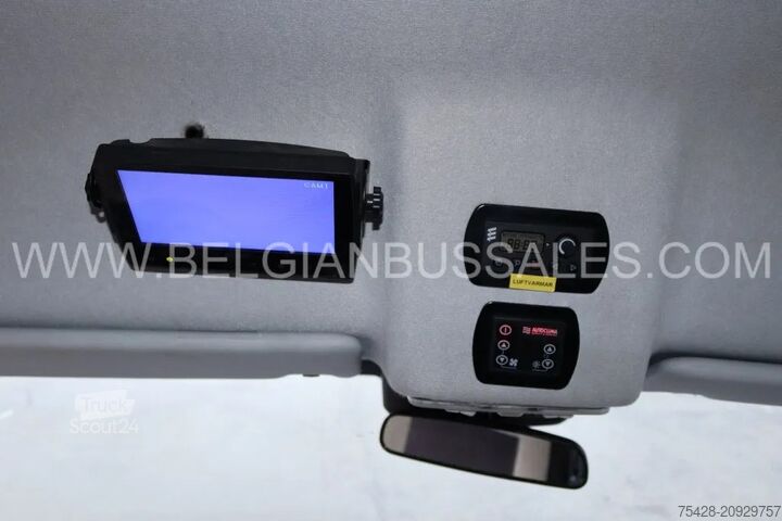 Minibus Iveco Daily / A60C17 / 7.5m / broken rearaxle