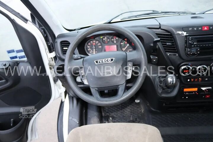 Minibus Iveco Daily / A60C17 / 7.5m / broken rearaxle