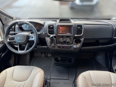 Autorulotă semi-integrată Bürstner B66 TD 690 G Lithiumbatterie