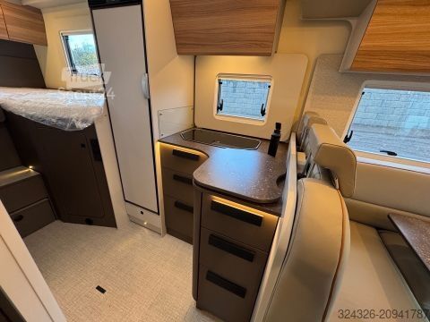 Autorulotă semi-integrată Bürstner B66 TD 690 G Lithiumbatterie