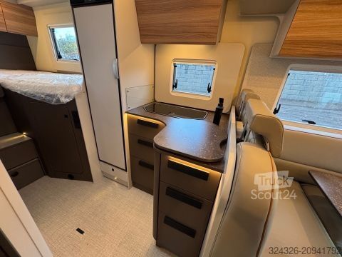 Autorulotă semi-integrată Bürstner B66 TD 690 G Automatik