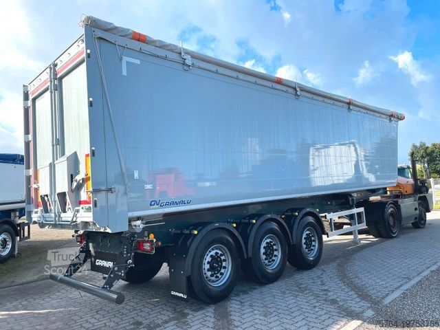 Tipper semitrailer GRANULA 55m³ Alu Kippauflieger / Alu-Chassi /Auch Miete!