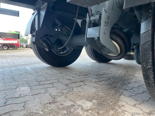 Tipper semitrailer GRANULA 55m³ Alu Kippauflieger / Alu-Chassi /Auch Miete!