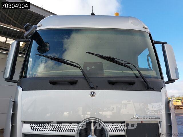  Mercedes Actros 1843 4X2 StreamSpace ADR