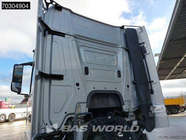  Mercedes Actros 1843 4X2 StreamSpace ADR