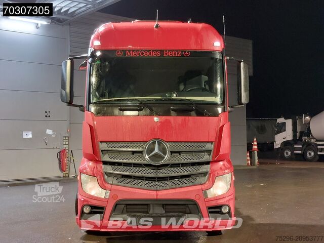  Mercedes Actros 1845 4X2 StreamSpace